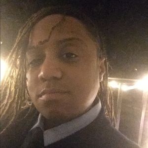 Meet your Posher, Cameo